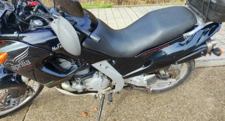 Aprilia Pegaso 650 Negra