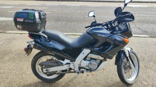Aprilia Pegaso 650 Negra