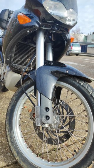 Aprilia Pegaso 650 Negra
