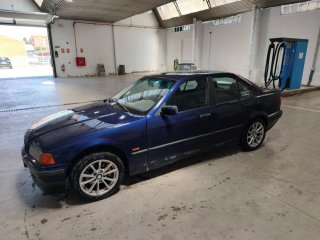 BMW E36 318is Berlina M44B19