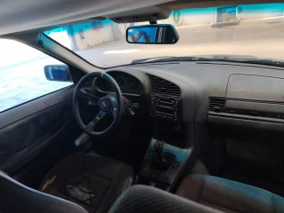 BMW E36 318is Berlina M44B19