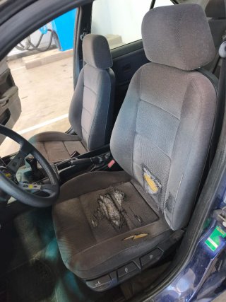 BMW E36 318is Berlina M44B19