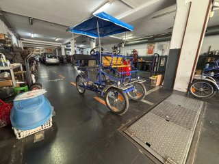 Bicicleta Surrey Cuadriciclo Azul