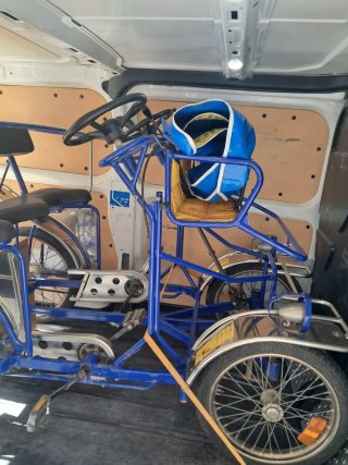 Bicicleta Surrey Cuadriciclo Azul