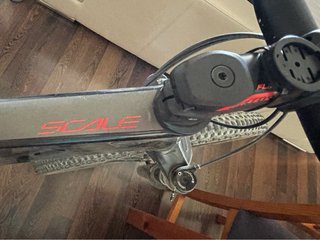 Bicicleta Scott Scale 940 BTT. Ruedas tubless.