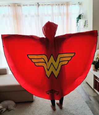 Poncho Mujer Maravilla Warner Bros Talla Única