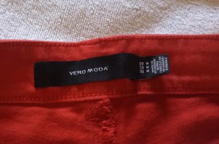Shorts Vero Moda Rojos