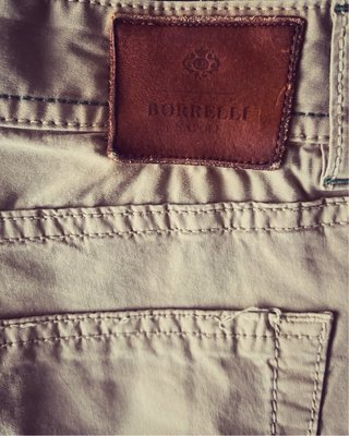 Pantalón beige hombre