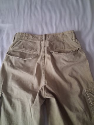 Pantalón cargo beige mujer