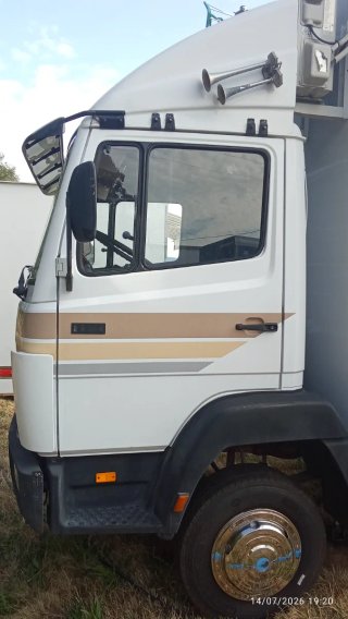 Mercedes-Benz Mercedes  1993