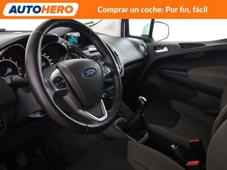 Ford Tourneo Courier 1.0 EcoBoost Titanium