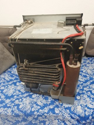 Nevera trivalente Electrolux RM 200 B