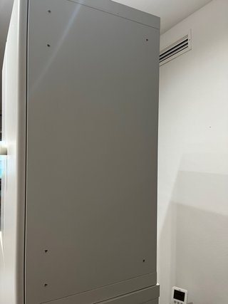 Módulos Stuva Ikea con puertas y estantes