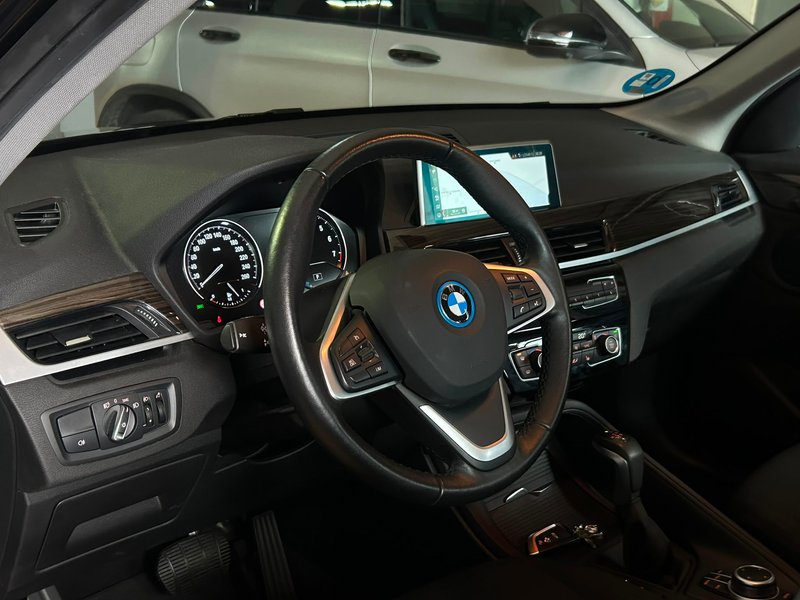BMW X1 2021, foto 2
