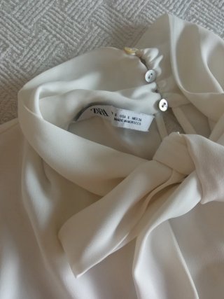 Blusa Zara Blanca con Lazo
