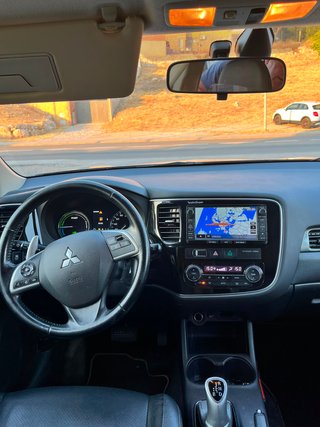 Mitsubishi Outlander 2014