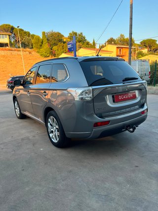 Mitsubishi Outlander 2014