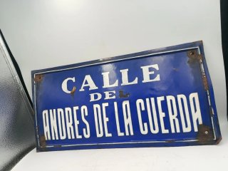 CHAPA ESMALTADA "CALLE DE ANDRES DE LA CUERDA"