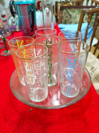 Juego de copas de cristal tallado