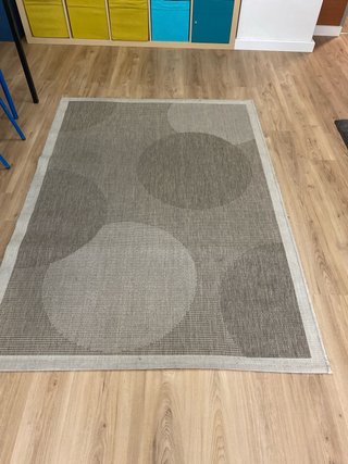 Grande tappeto beige e marrone