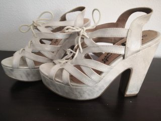 Sandalias Xti plateadas con plataforma 37