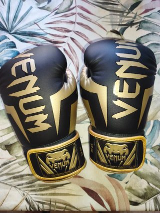 Guantes Venum Negro/Oro 12 oz