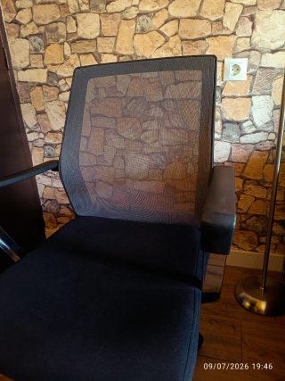 Silla ergonómica ajustable y reclinable