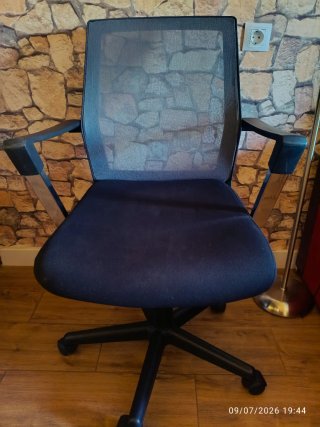 Silla ergonómica ajustable y reclinable