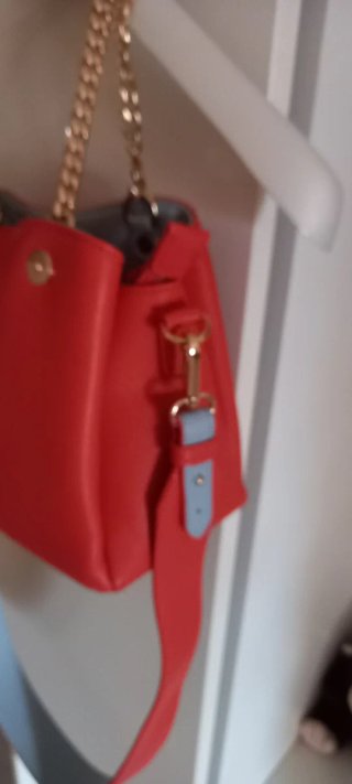 Borsa Gaudi arancione con dettagli oro