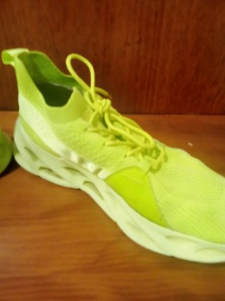 Zapatillas deportivas verde lima