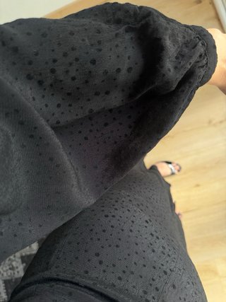 Vestido negro vaporoso Zara