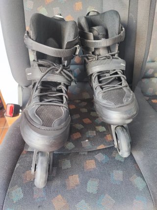 Patines en línea para adulto y protecciones