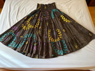Falda larga estampada talla M. Nueva a estrenar.
