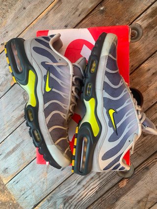 Nike TN Gris y Amarillo