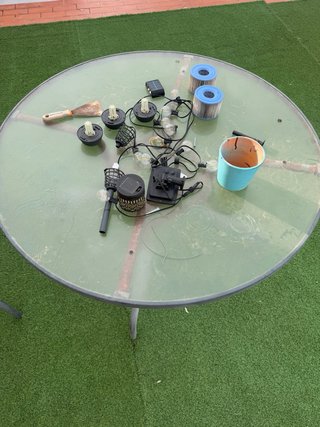 Lote mobiliario de jardín + barbacoa + 2 mesas