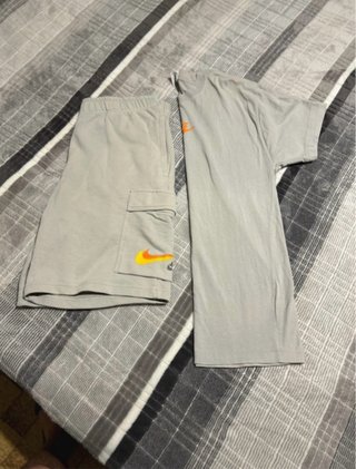 Completo estivo Nike grigio arancione