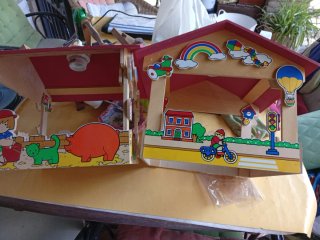 Lámparas infantiles de madera decoradas