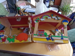 Lámparas infantiles de madera decoradas
