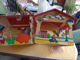 Lámparas infantiles de madera decoradas