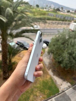Iphone 15 Plus - 93% Batería