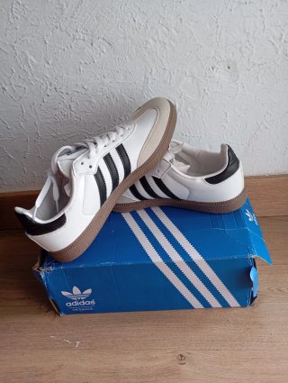 Adidas Samba Blancas y Negras