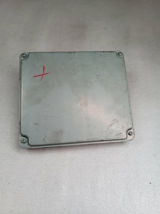503888 8966105a21 centralita motor toyota avensis