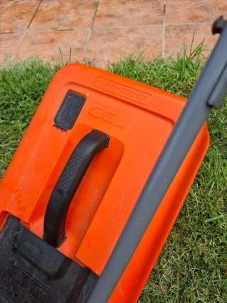 Cortacésped Eléctrico Black+Decker 32cm