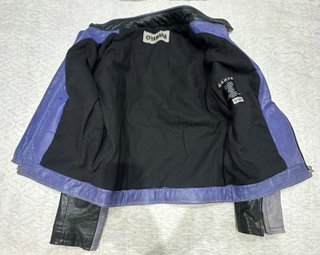 CHAQUETA ORIGINAL YAMAHA DE CUERO NEGRO-MORADO