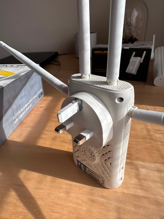 Repetidor WiFi WAVLINK AC1200