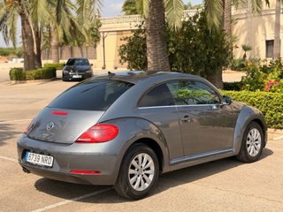 Volkswagen Beetle 2.0 TDI DSG Automático • 2015 •