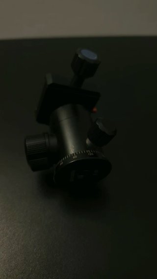 SIRUI G-10X Testa Girevole Treppiede