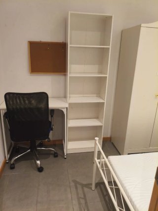 Habitación individual amueblada en Sant Andreu Bcn