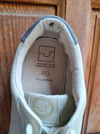 Zapatillas Pull&Bear Beige Talla 40
