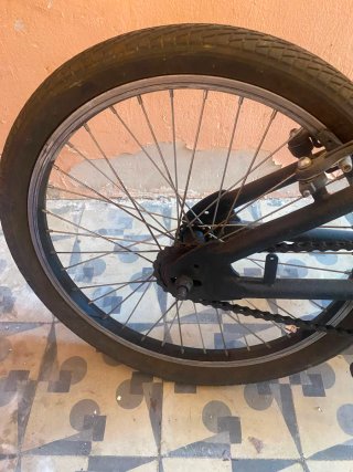 Bicicleta BMX Negra